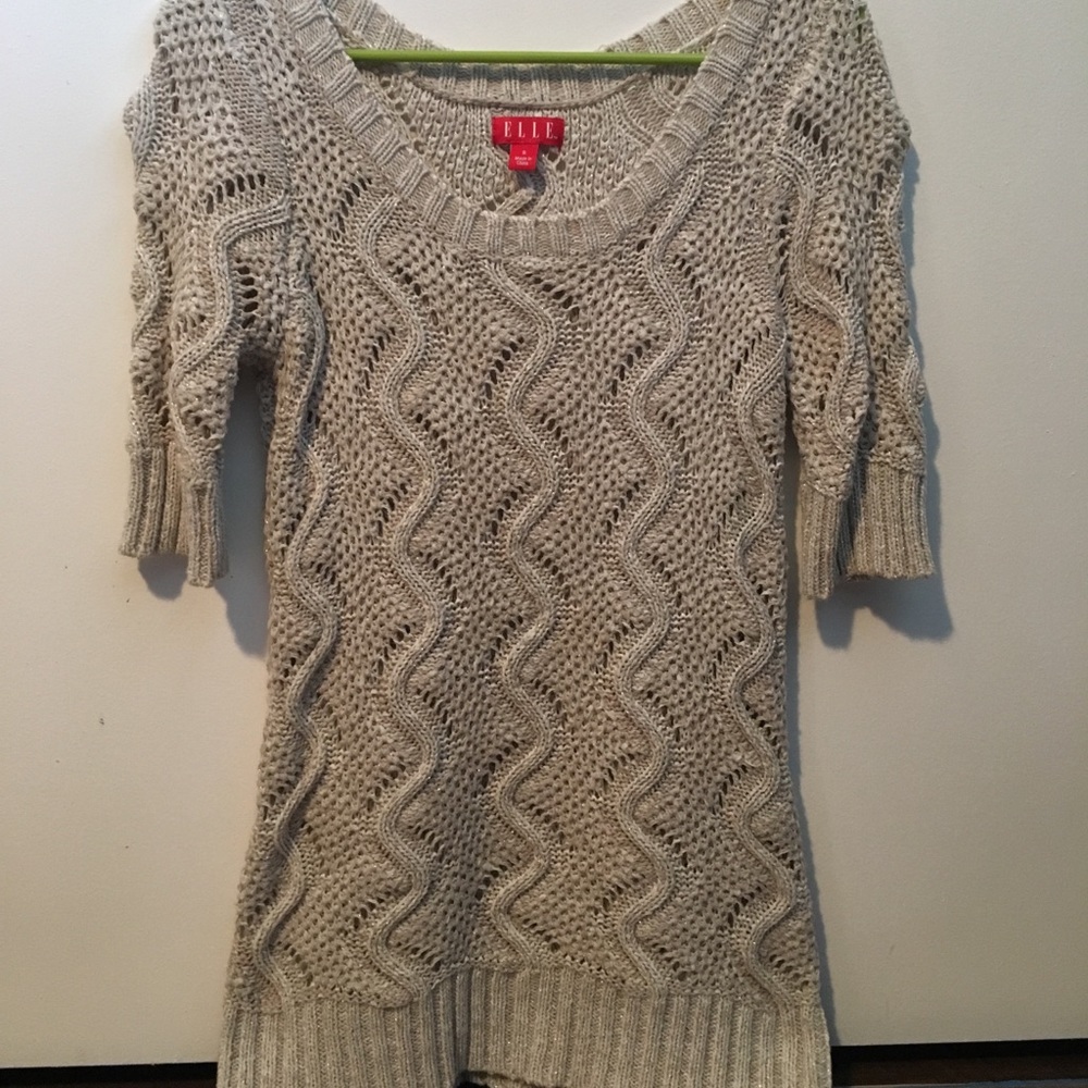 Half sleeve sweater